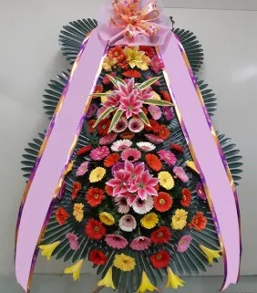 Three-Tier Celebration Wreath 2
